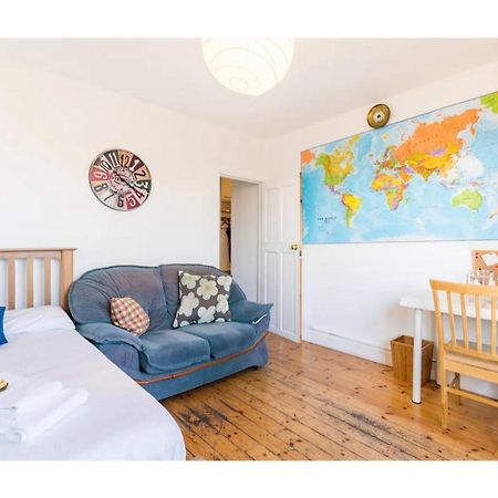 Central London Shared Apartment Екстер'єр фото
