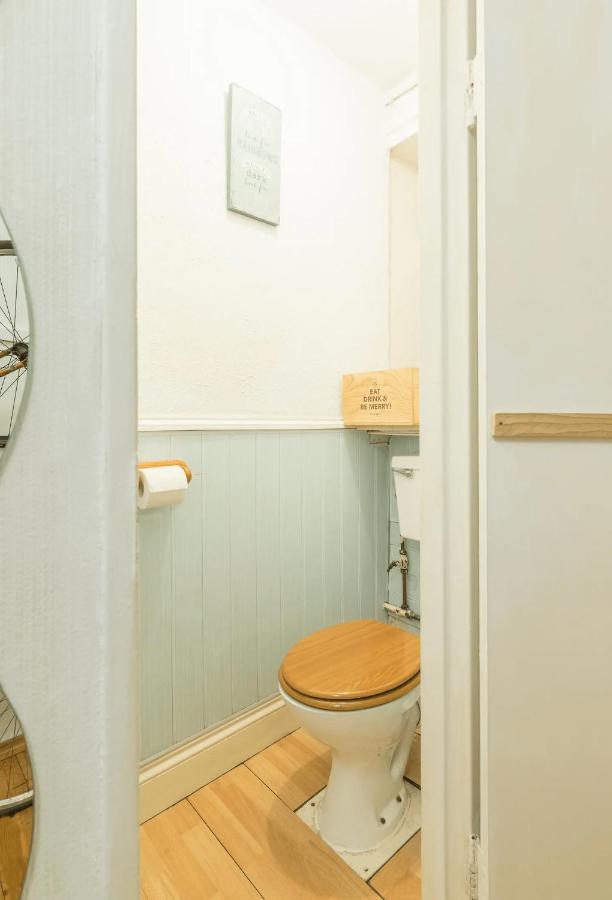Central London Shared Apartment Екстер'єр фото